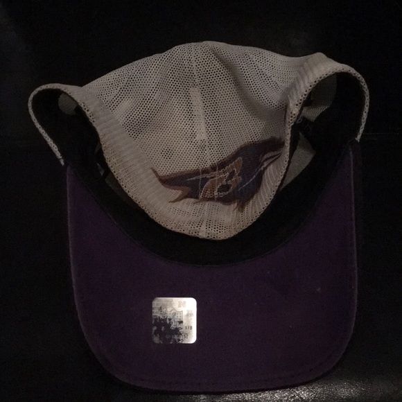 Ravens hat with mesh on back - Picture 2 of 3